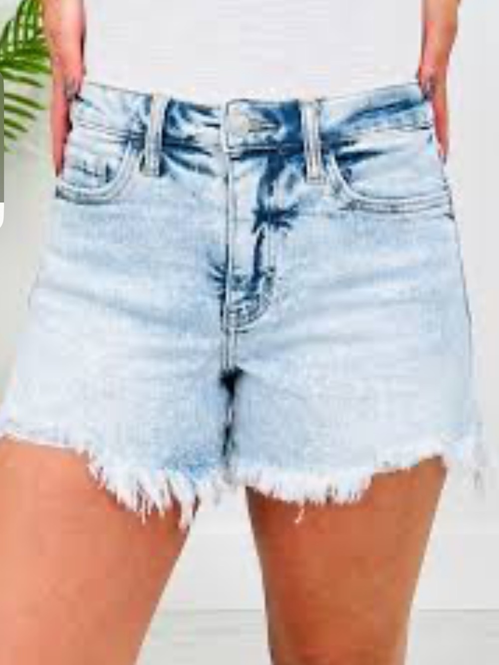 MOCO BOUTIQUE Your My Lover Tummy Control Acid Wash Denim Shorts Size 3X